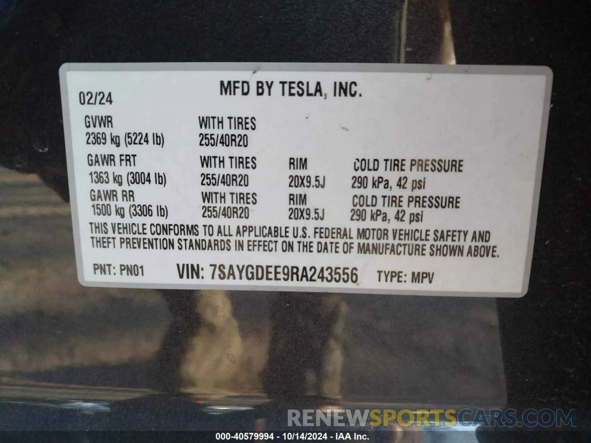 9 Photograph of a damaged car 7SAYGDEE9RA243556 TESLA MODEL Y 2024