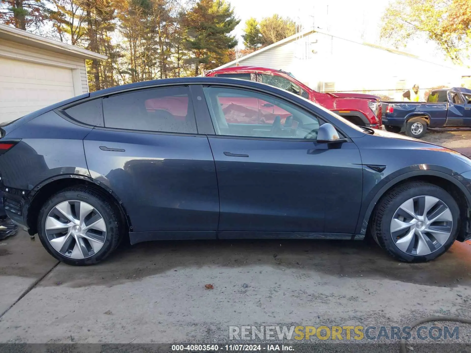 14 Photograph of a damaged car 7SAYGDEE9RA249728 TESLA MODEL Y 2024