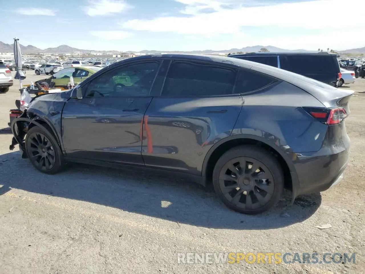 2 Photograph of a damaged car 7SAYGDEE9RA255805 TESLA MODEL Y 2024