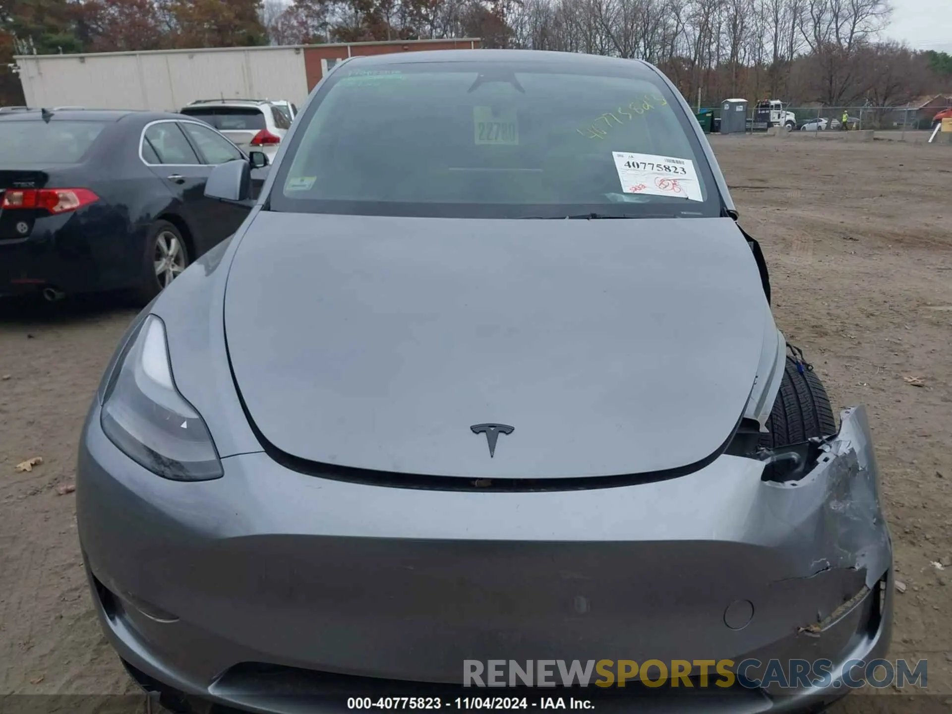 13 Photograph of a damaged car 7SAYGDEE9RA287962 TESLA MODEL Y 2024