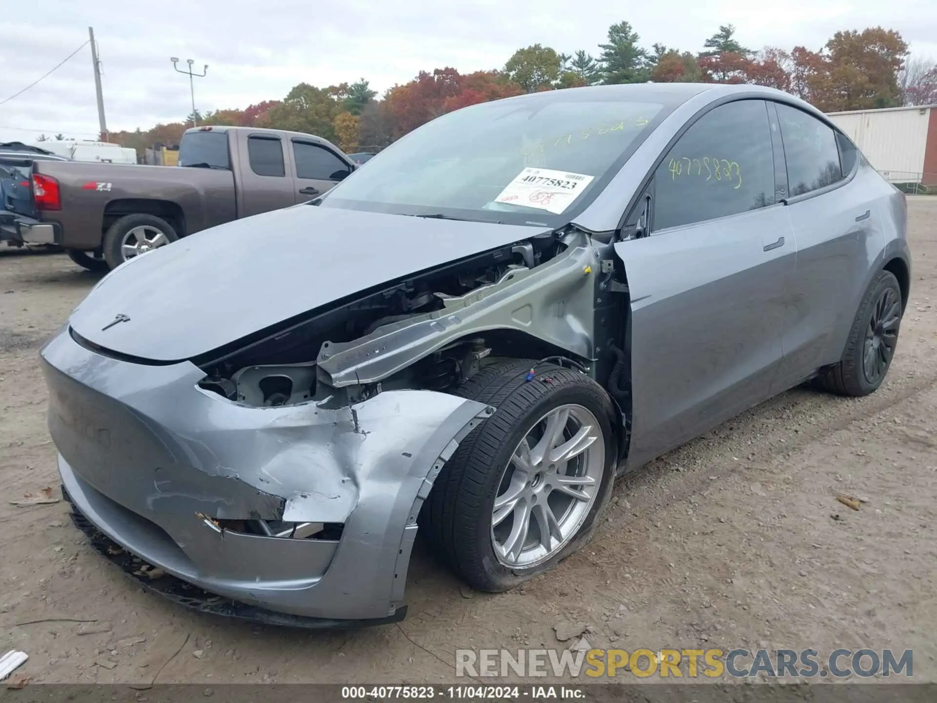 2 Photograph of a damaged car 7SAYGDEE9RA287962 TESLA MODEL Y 2024