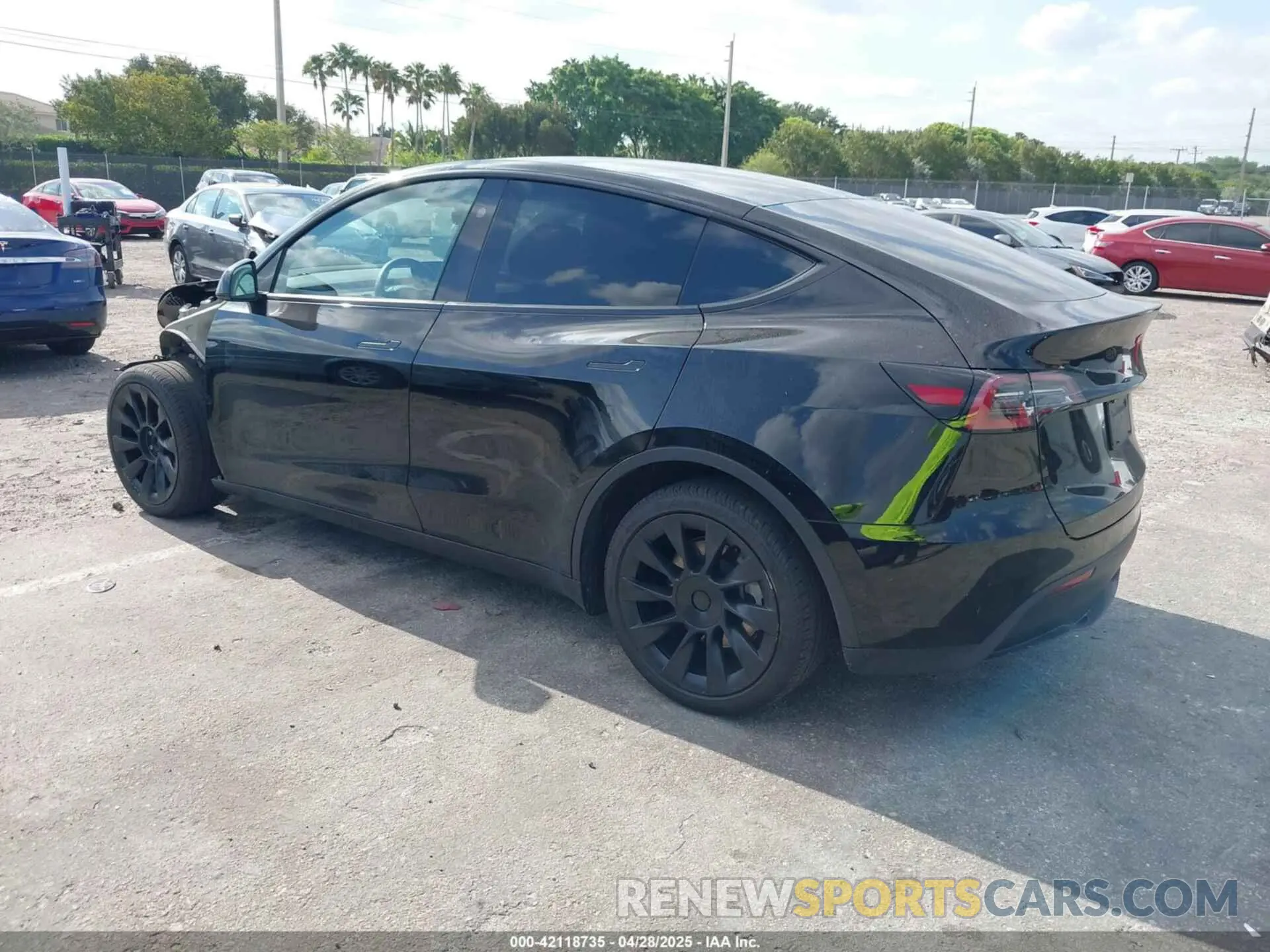 3 Photograph of a damaged car 7SAYGDEE9RA293261 TESLA MODEL Y 2024