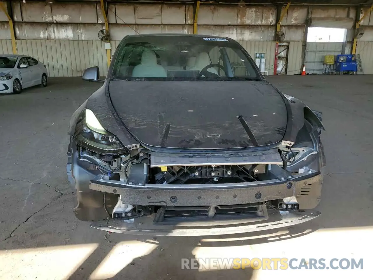 5 Photograph of a damaged car 7SAYGDEE9RA294541 TESLA MODEL Y 2024