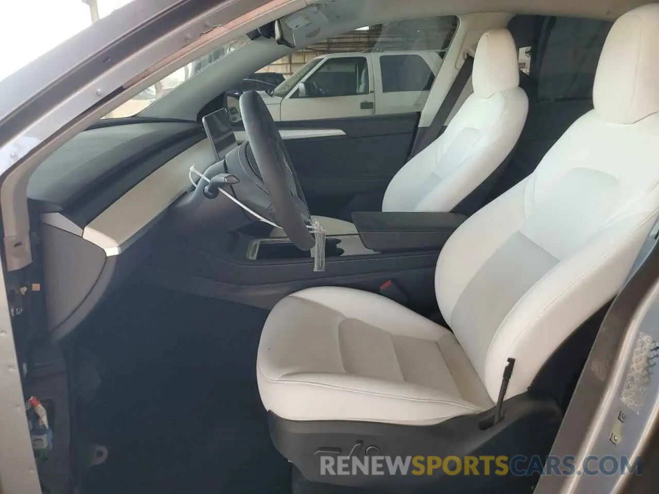 7 Photograph of a damaged car 7SAYGDEE9RA294541 TESLA MODEL Y 2024