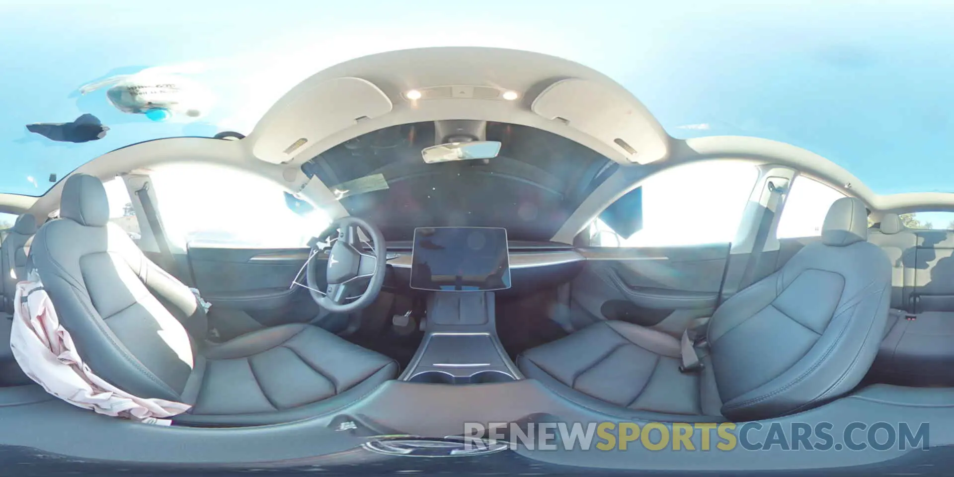 15 Photograph of a damaged car 7SAYGDEE9RA303397 TESLA MODEL Y 2024
