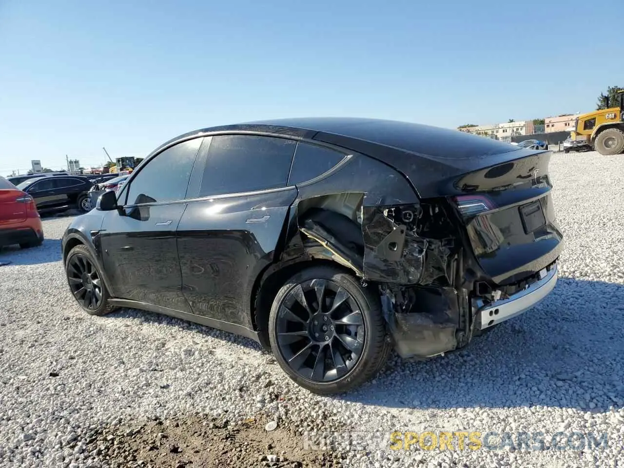 2 Photograph of a damaged car 7SAYGDEE9RA303397 TESLA MODEL Y 2024