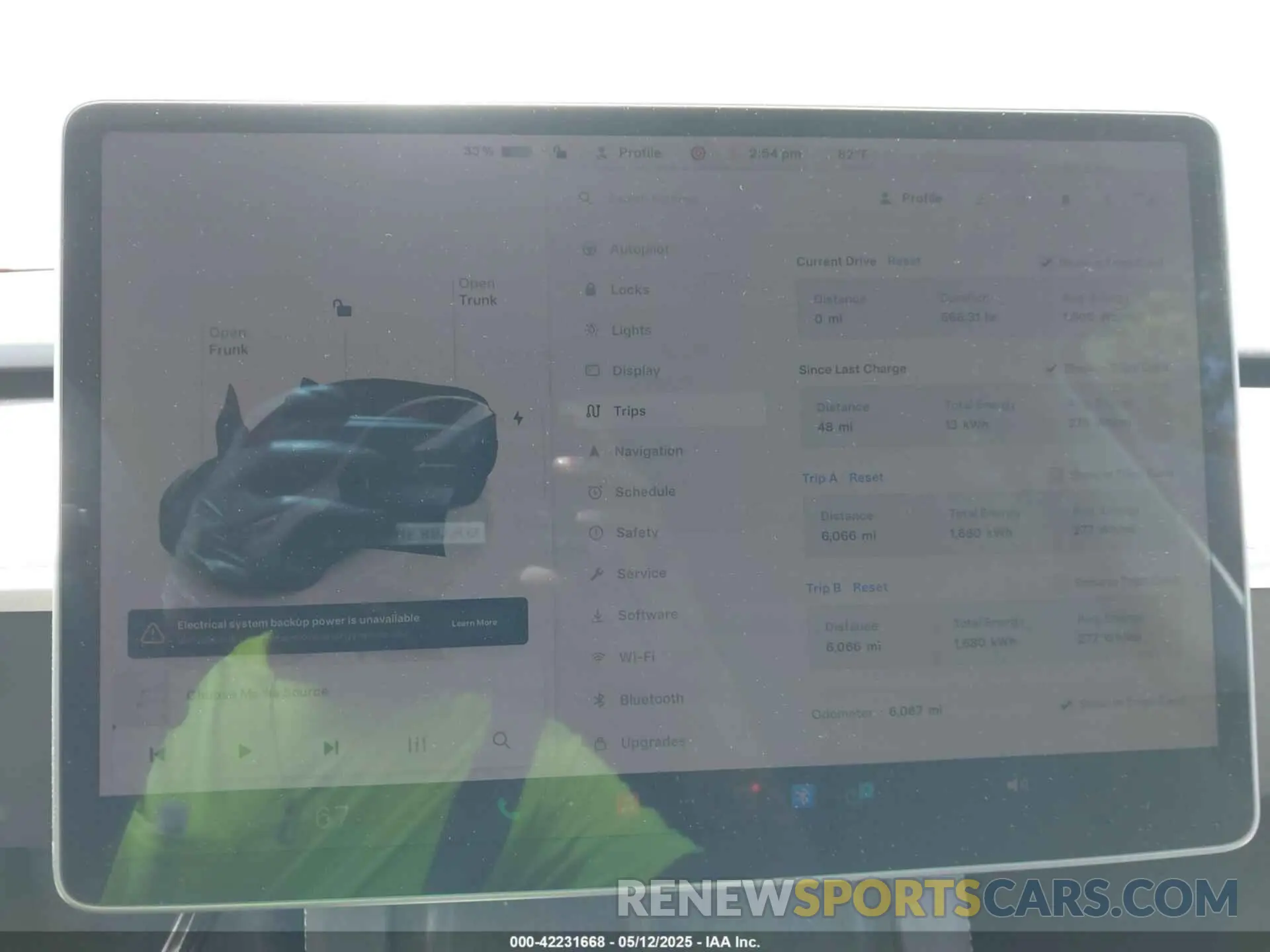 14 Photograph of a damaged car 7SAYGDEE9RA306574 TESLA MODEL Y 2024