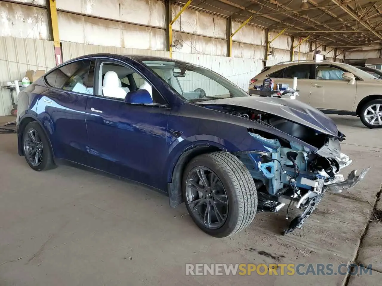 4 Photograph of a damaged car 7SAYGDEE9RA320636 TESLA MODEL Y 2024
