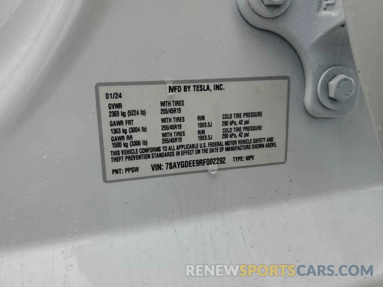14 Photograph of a damaged car 7SAYGDEE9RF002292 TESLA MODEL Y 2024