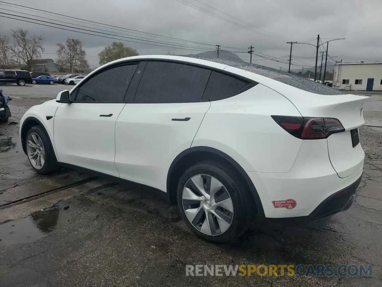 2 Photograph of a damaged car 7SAYGDEE9RF002292 TESLA MODEL Y 2024