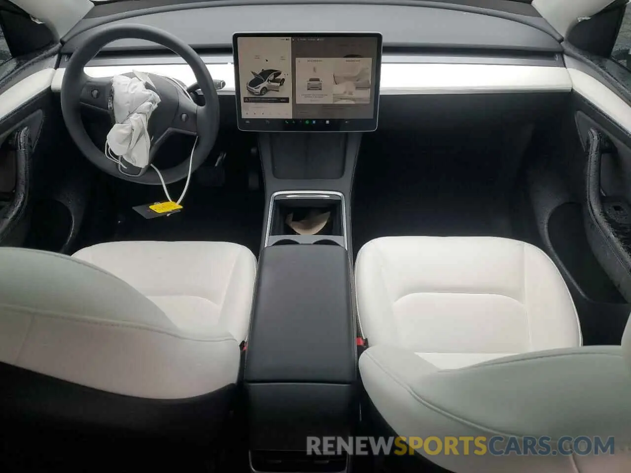 8 Photograph of a damaged car 7SAYGDEE9RF002292 TESLA MODEL Y 2024