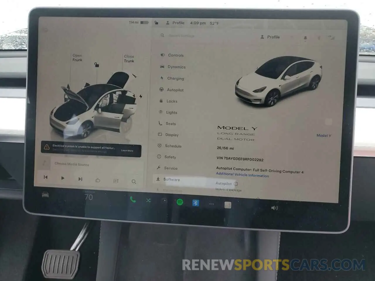 9 Photograph of a damaged car 7SAYGDEE9RF002292 TESLA MODEL Y 2024