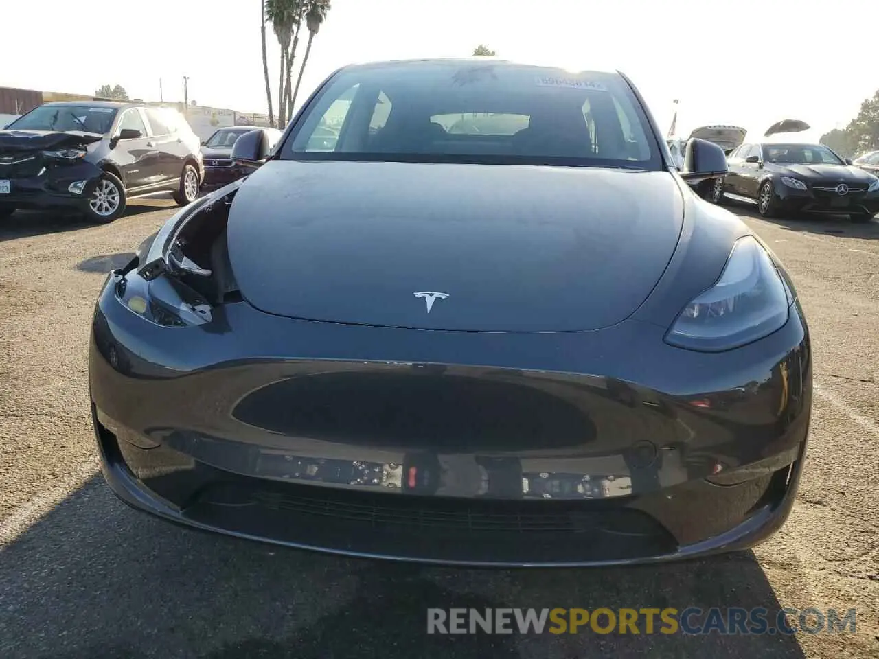 5 Photograph of a damaged car 7SAYGDEE9RF032280 TESLA MODEL Y 2024