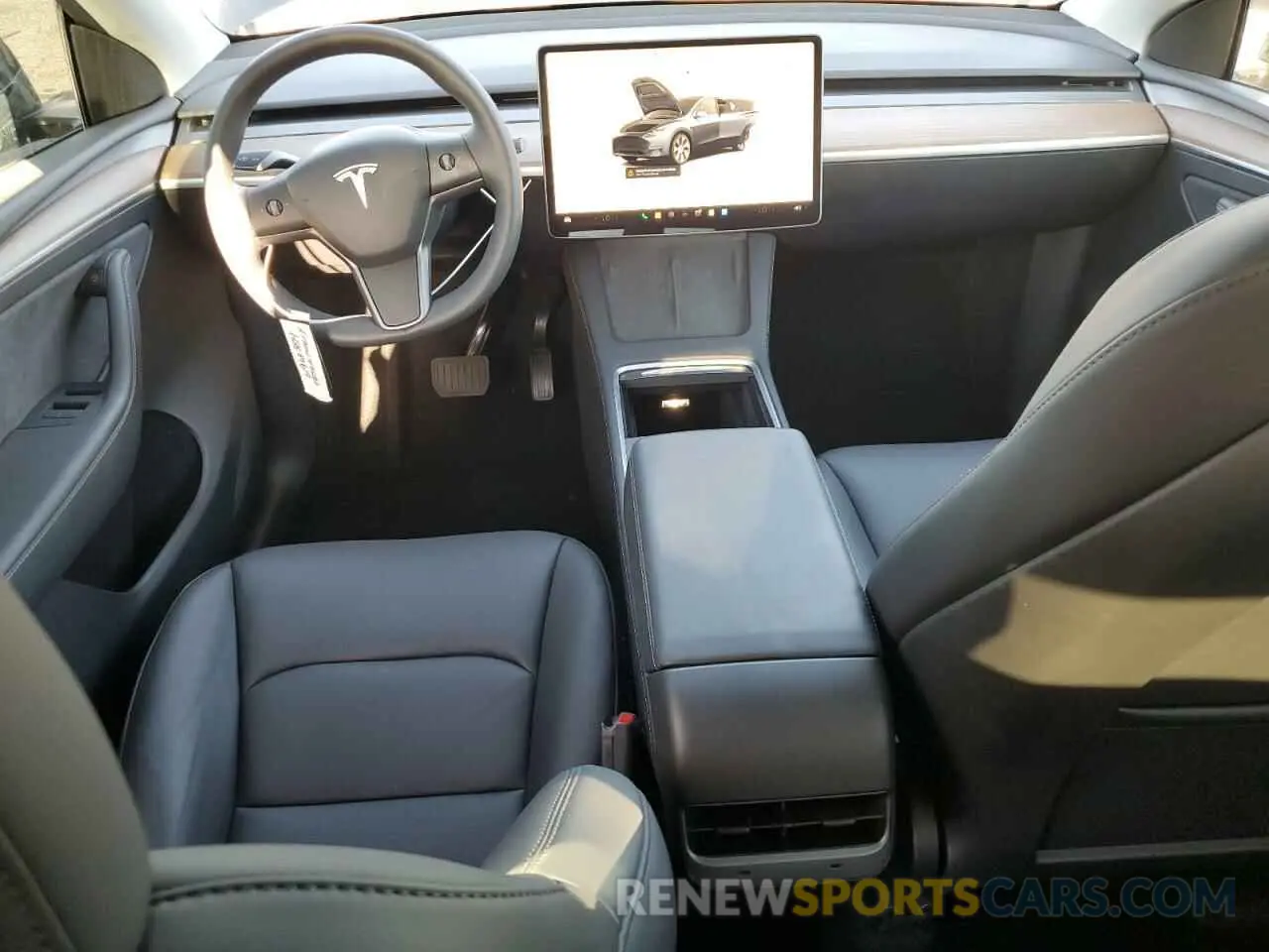 8 Photograph of a damaged car 7SAYGDEE9RF032280 TESLA MODEL Y 2024