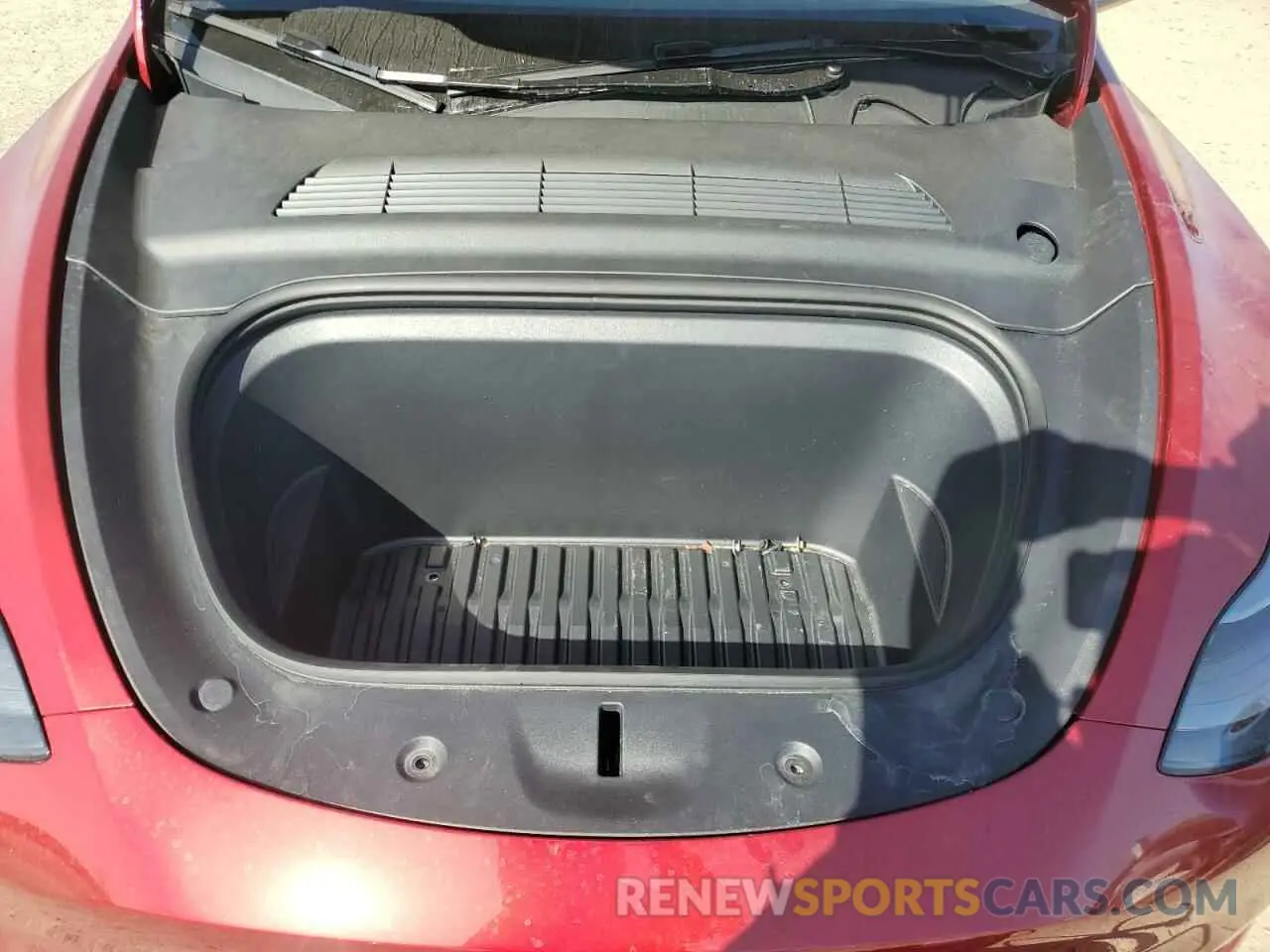 12 Photograph of a damaged car 7SAYGDEE9RF047118 TESLA MODEL Y 2024