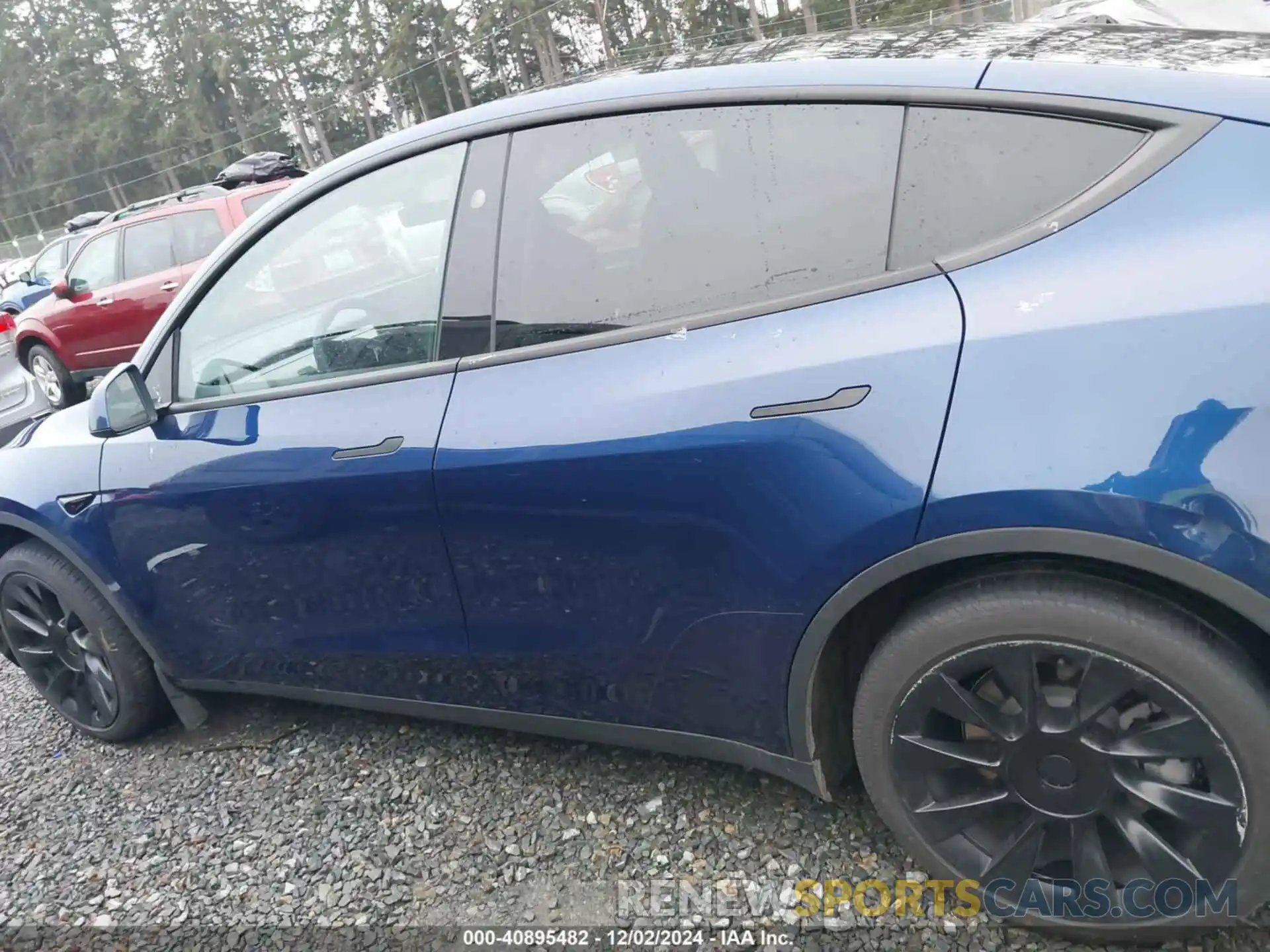 14 Photograph of a damaged car 7SAYGDEE9RF066607 TESLA MODEL Y 2024