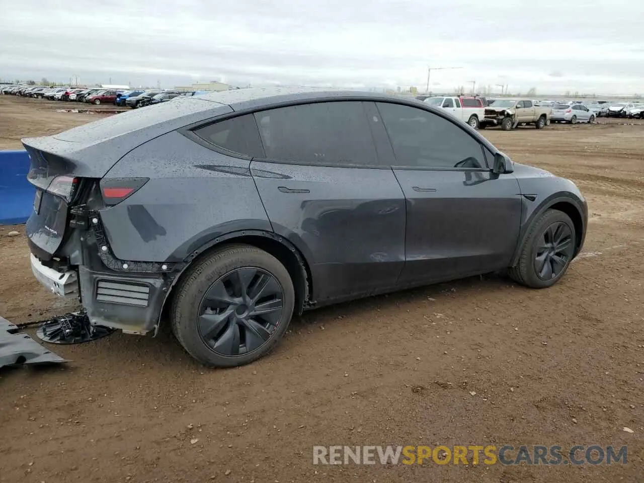 3 Photograph of a damaged car 7SAYGDEE9RF121816 TESLA MODEL Y 2024