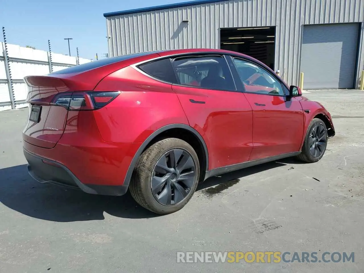 3 Photograph of a damaged car 7SAYGDEE9RF125137 TESLA MODEL Y 2024