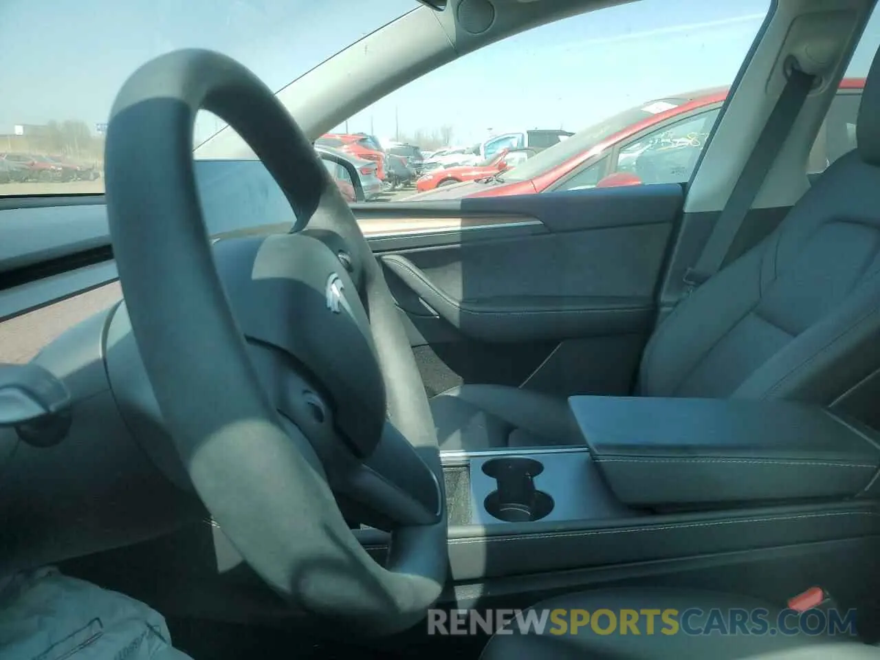 7 Photograph of a damaged car 7SAYGDEE9RF129530 TESLA MODEL Y 2024