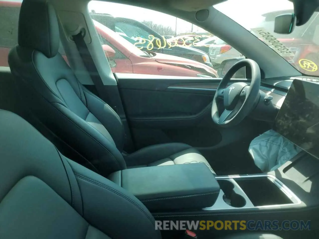 9 Photograph of a damaged car 7SAYGDEE9RF129530 TESLA MODEL Y 2024