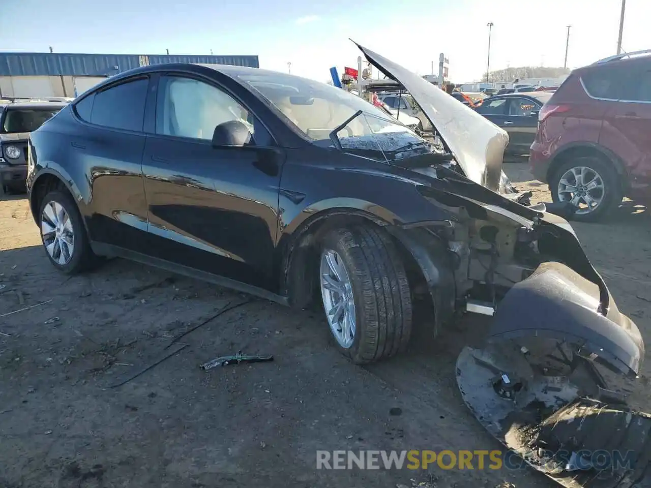 4 Photograph of a damaged car 7SAYGDEE9RF984146 TESLA MODEL Y 2024