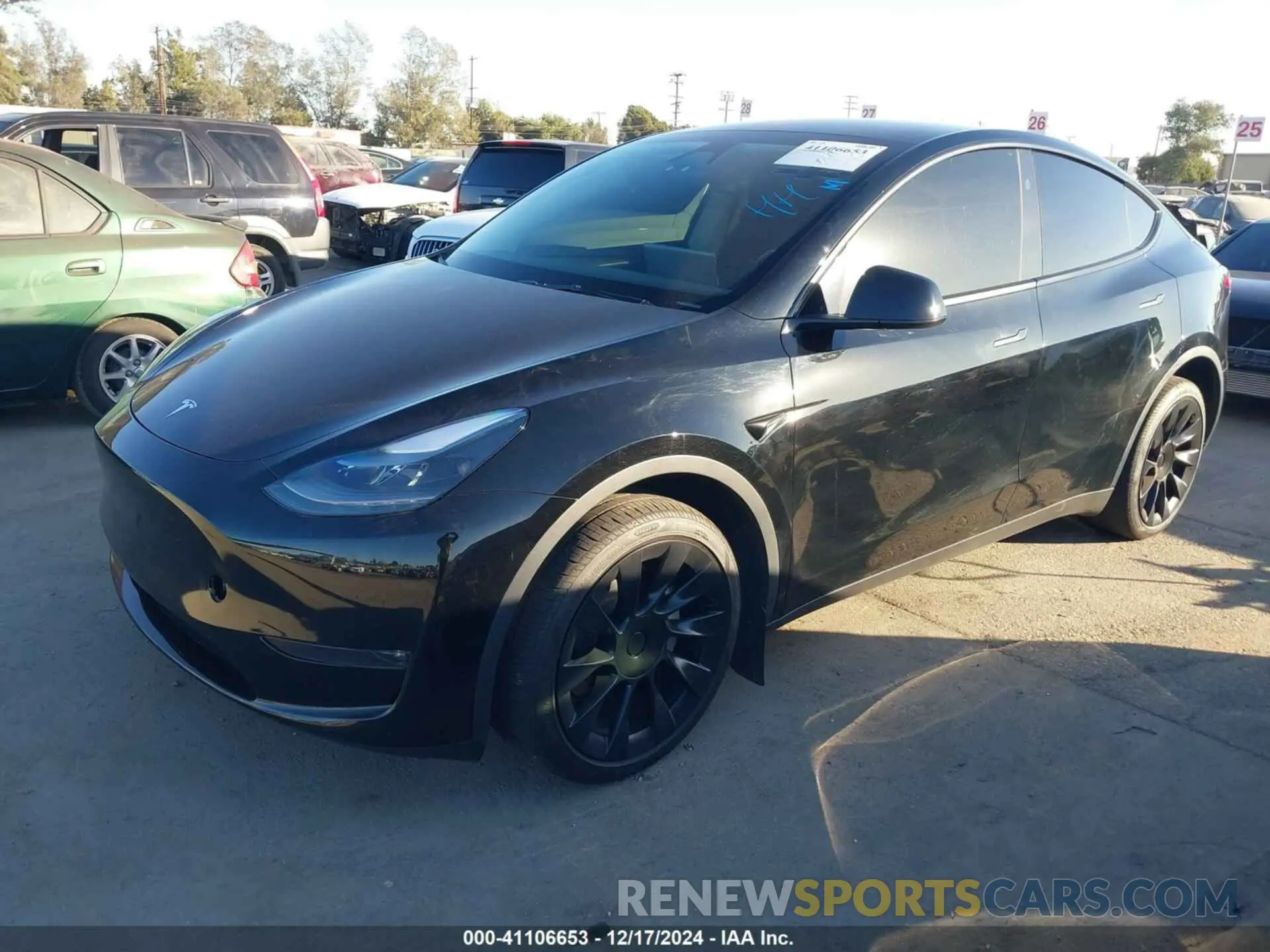 2 Photograph of a damaged car 7SAYGDEEXRA216186 TESLA MODEL Y 2024