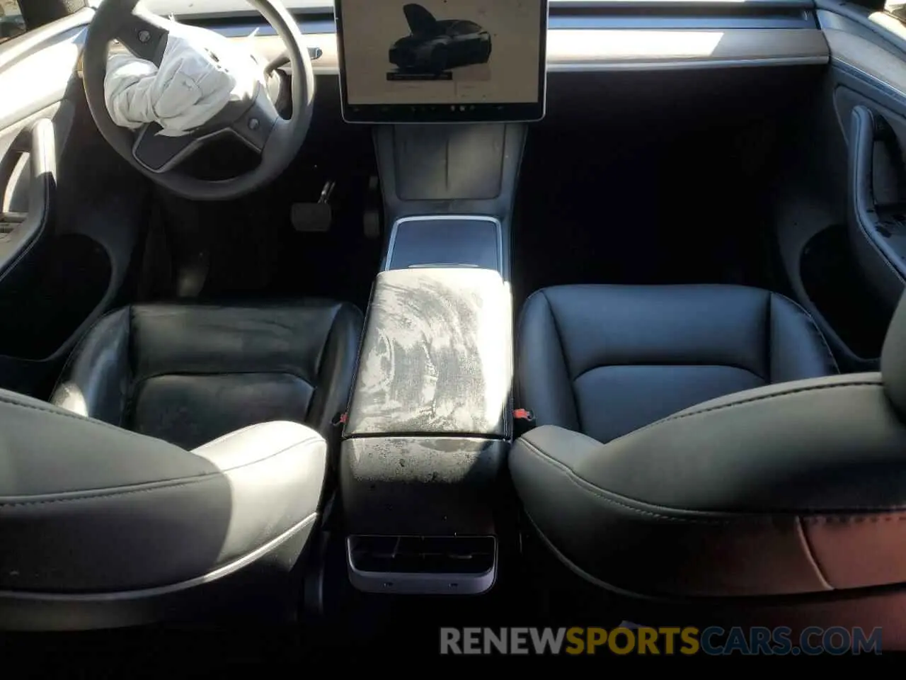 8 Photograph of a damaged car 7SAYGDEEXRA222408 TESLA MODEL Y 2024