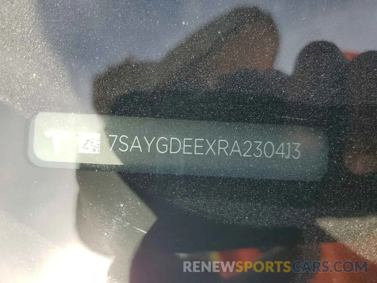 13 Photograph of a damaged car 7SAYGDEEXRA230413 TESLA MODEL Y 2024