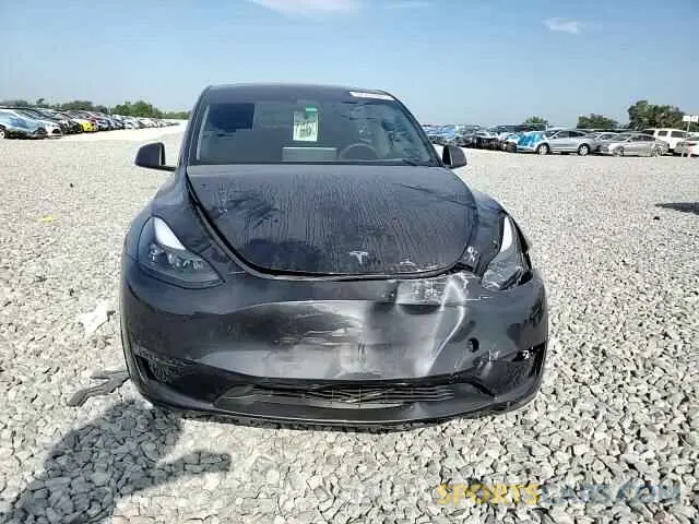 14 Photograph of a damaged car 7SAYGDEEXRA230413 TESLA MODEL Y 2024