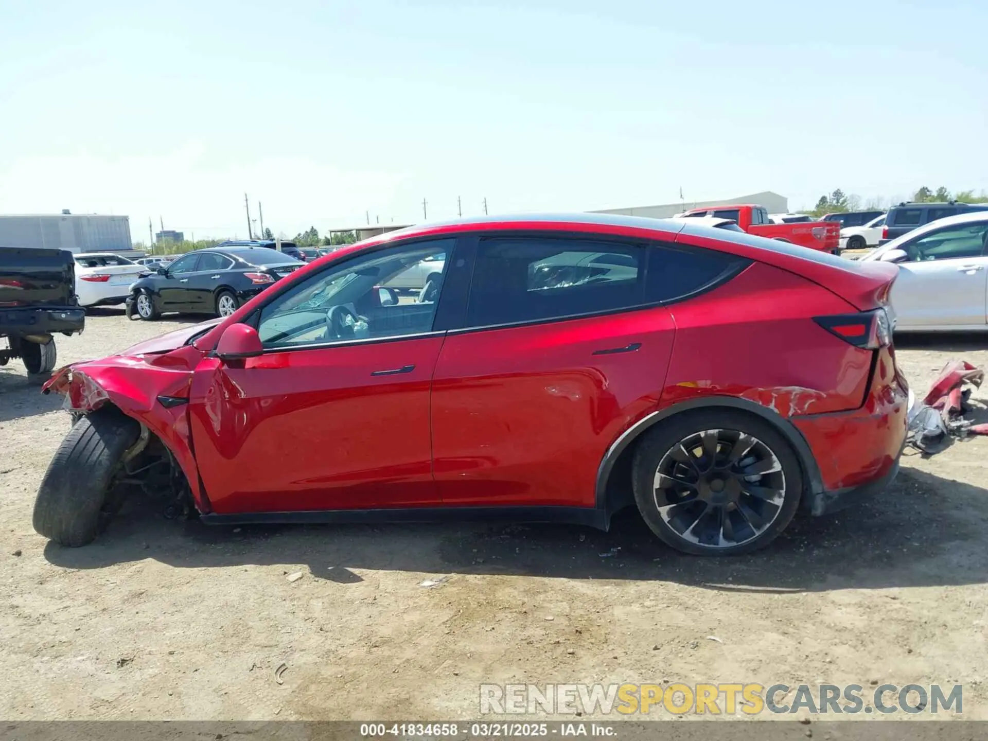 14 Photograph of a damaged car 7SAYGDEEXRA236065 TESLA MODEL Y 2024