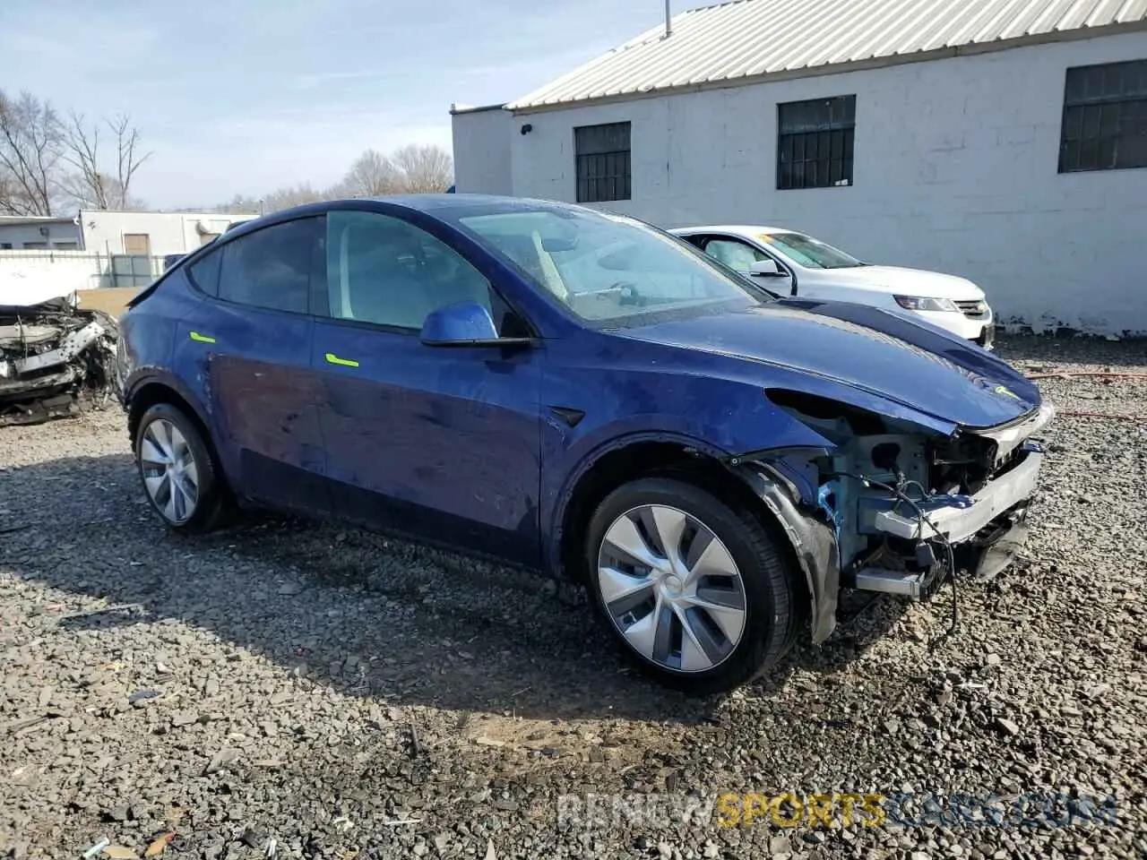 4 Photograph of a damaged car 7SAYGDEEXRA237216 TESLA MODEL Y 2024