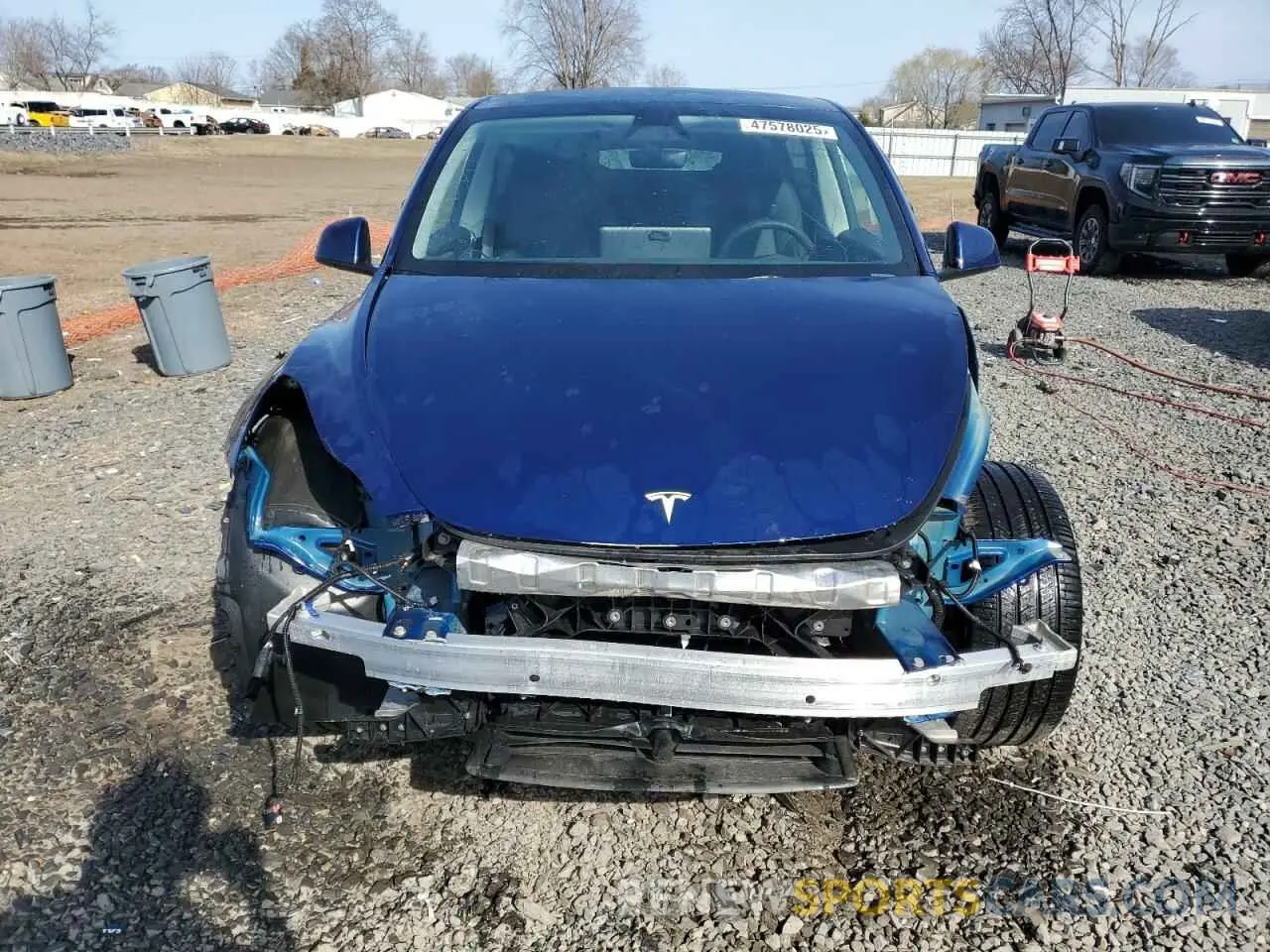 5 Photograph of a damaged car 7SAYGDEEXRA237216 TESLA MODEL Y 2024