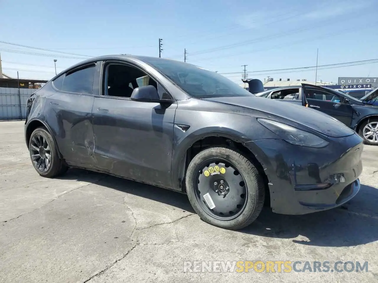 4 Photograph of a damaged car 7SAYGDEEXRA237667 TESLA MODEL Y 2024