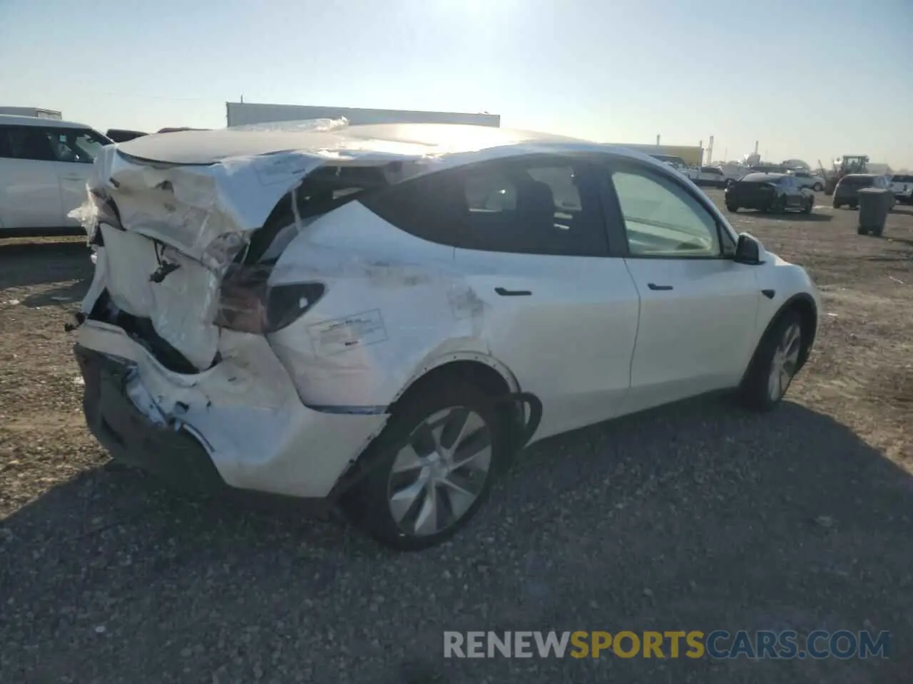 3 Photograph of a damaged car 7SAYGDEEXRA251147 TESLA MODEL Y 2024