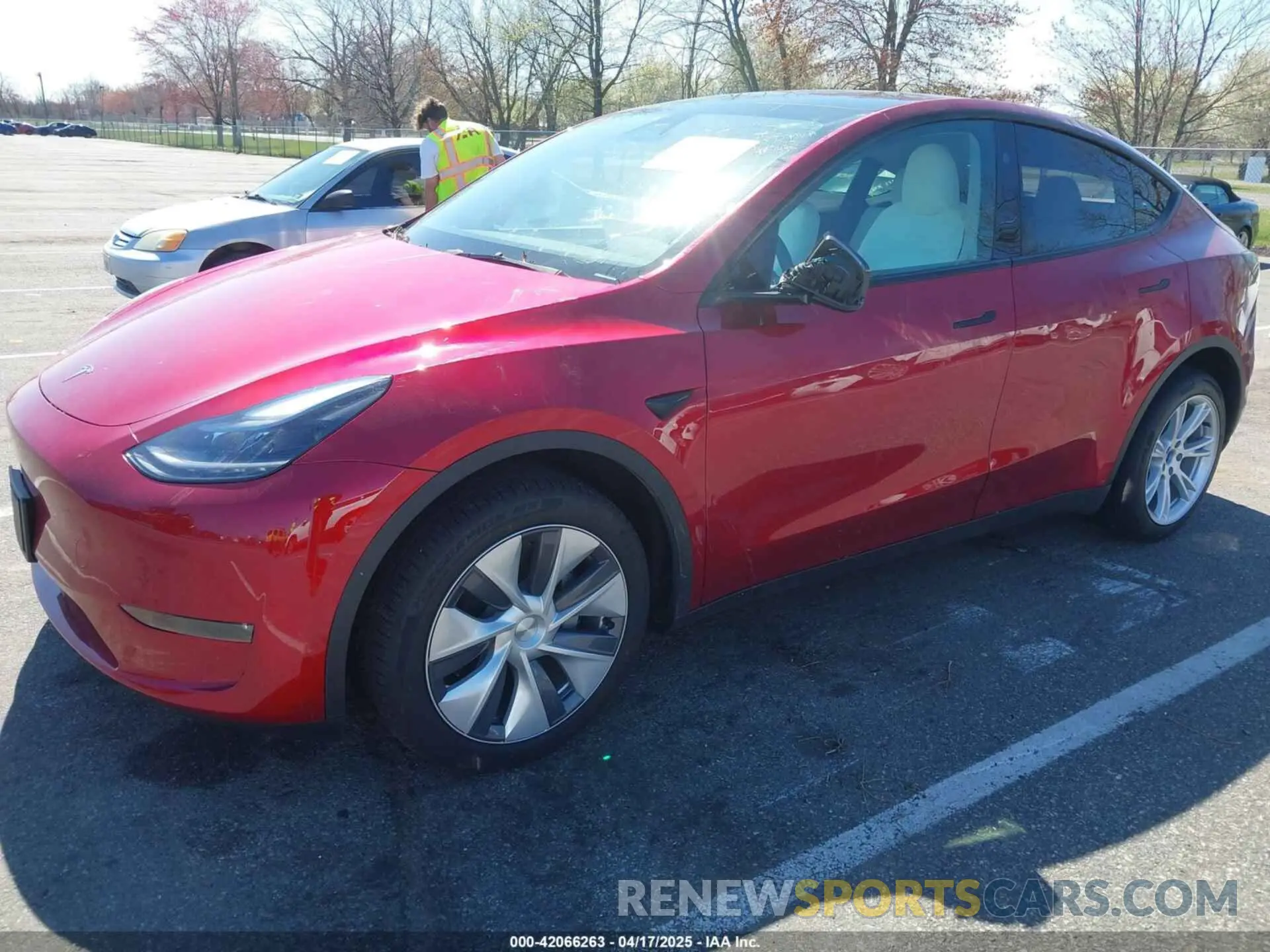 2 Photograph of a damaged car 7SAYGDEEXRA264495 TESLA MODEL Y 2024