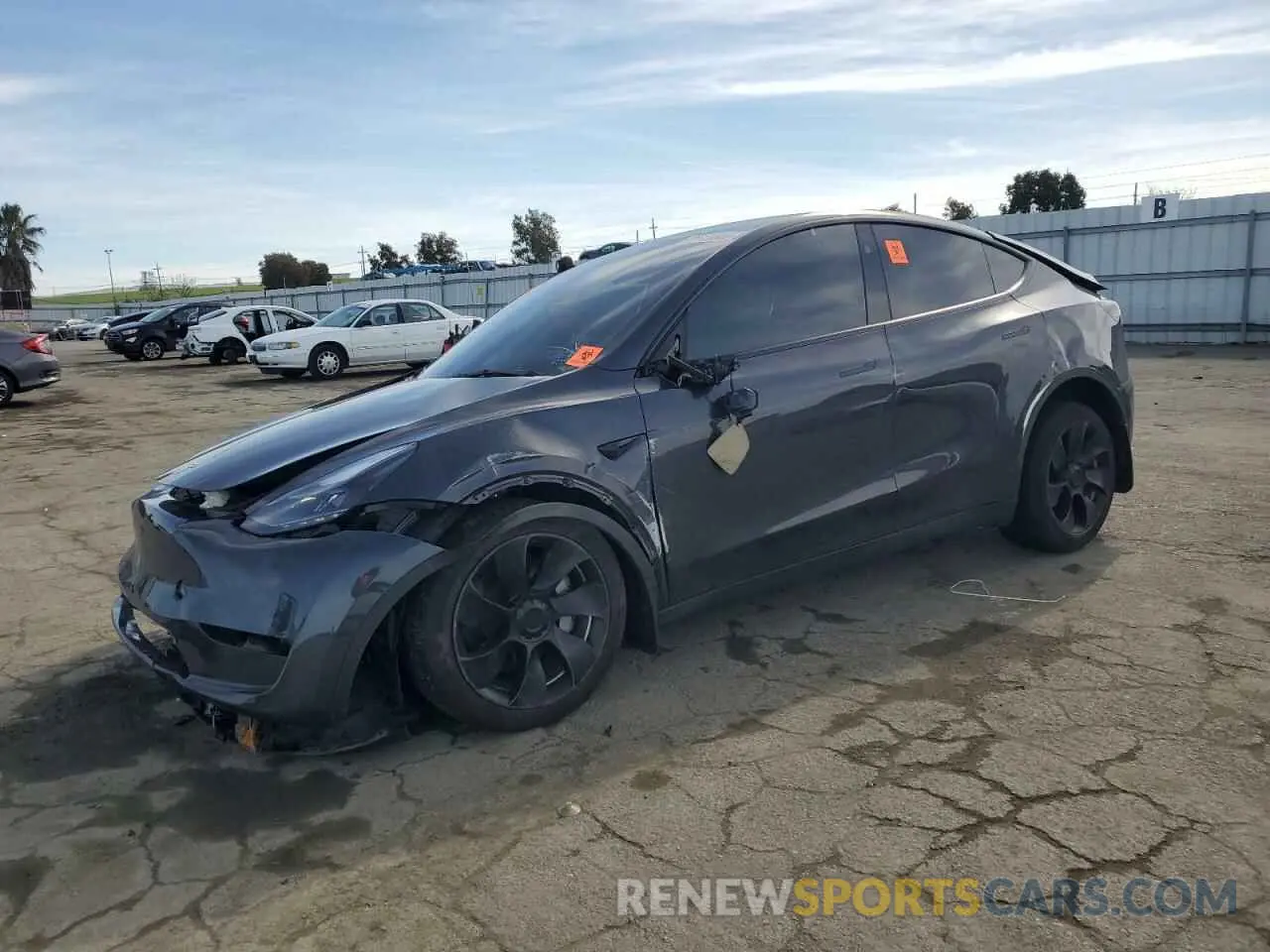 1 Photograph of a damaged car 7SAYGDEEXRF014130 TESLA MODEL Y 2024