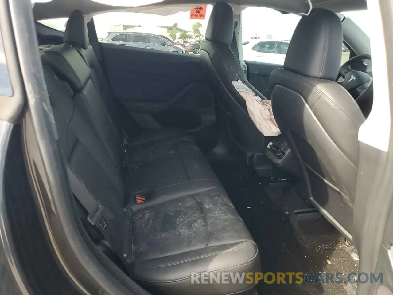 10 Photograph of a damaged car 7SAYGDEEXRF014130 TESLA MODEL Y 2024