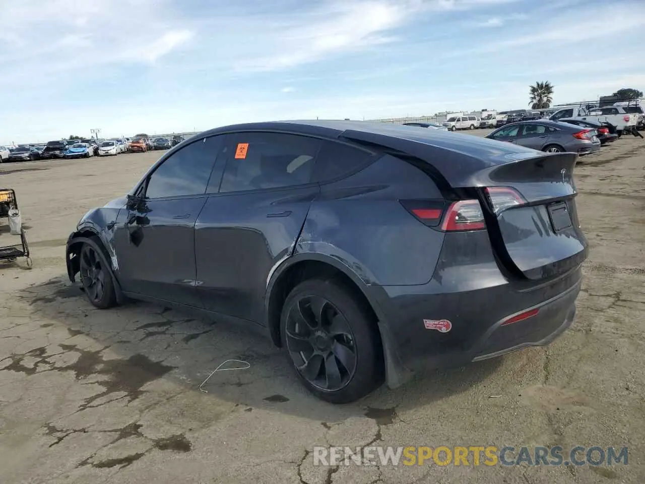 2 Photograph of a damaged car 7SAYGDEEXRF014130 TESLA MODEL Y 2024