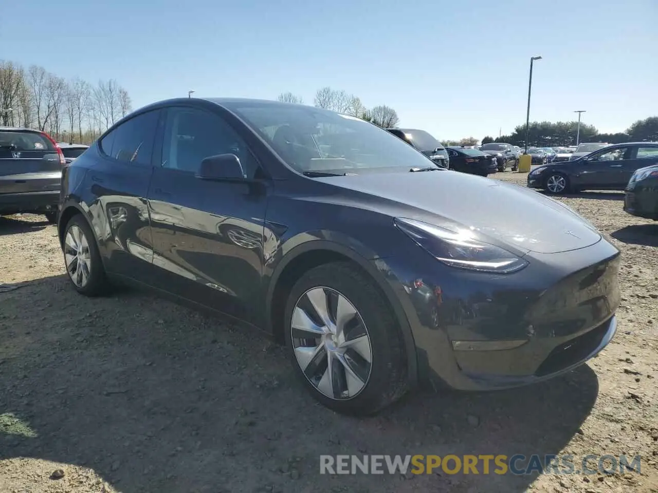 4 Photograph of a damaged car 7SAYGDEEXRF034197 TESLA MODEL Y 2024