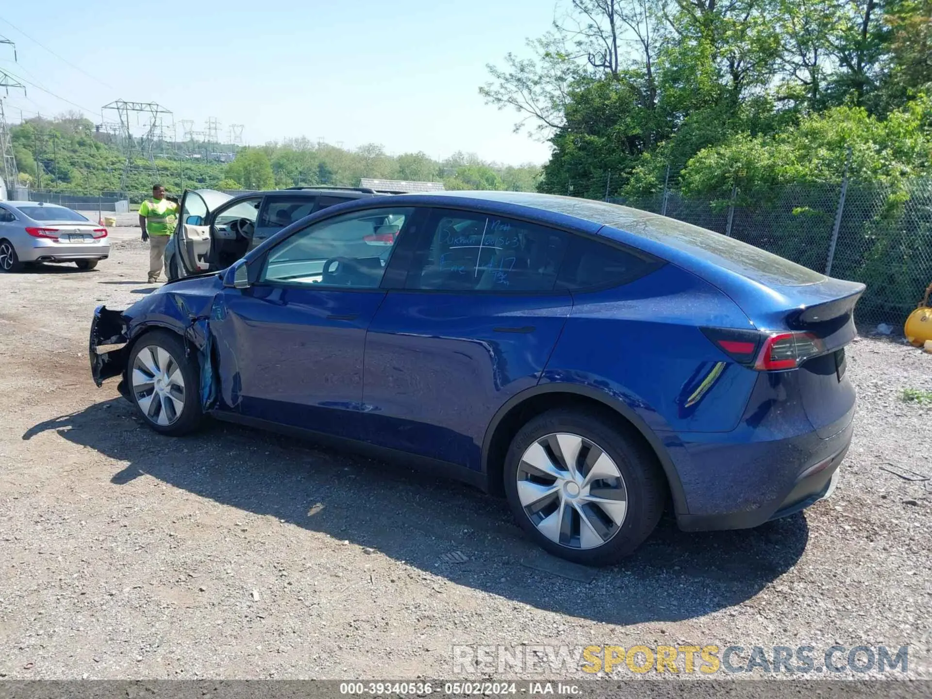 3 Photograph of a damaged car 7SAYGDEEXRF036872 TESLA MODEL Y 2024