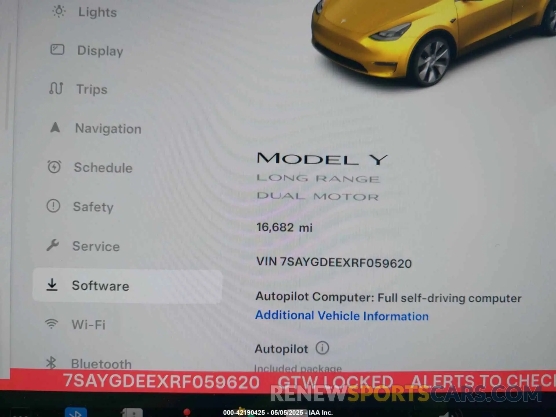 15 Photograph of a damaged car 7SAYGDEEXRF059620 TESLA MODEL Y 2024
