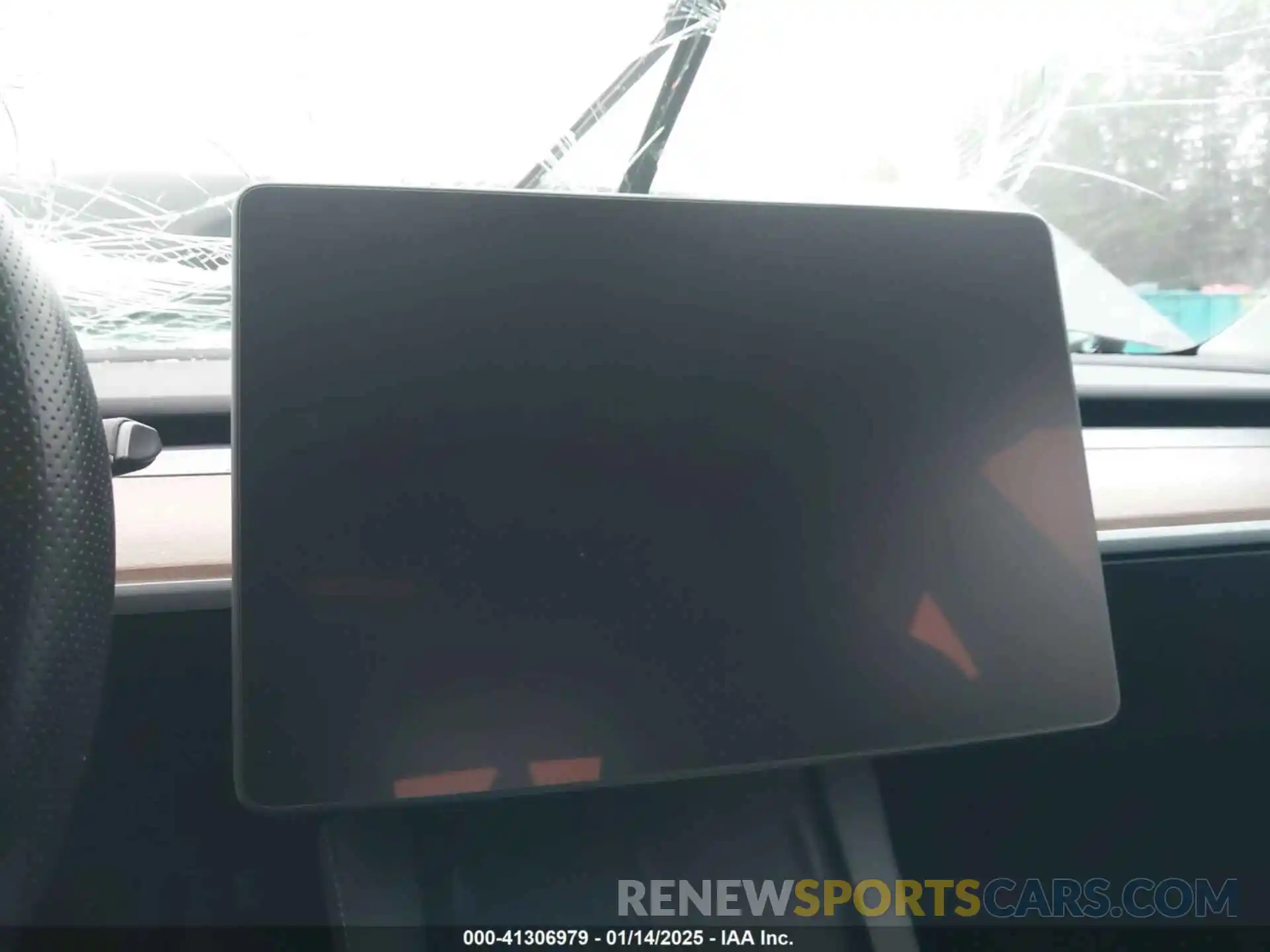 15 Photograph of a damaged car 7SAYGDEEXRF079446 TESLA MODEL Y 2024