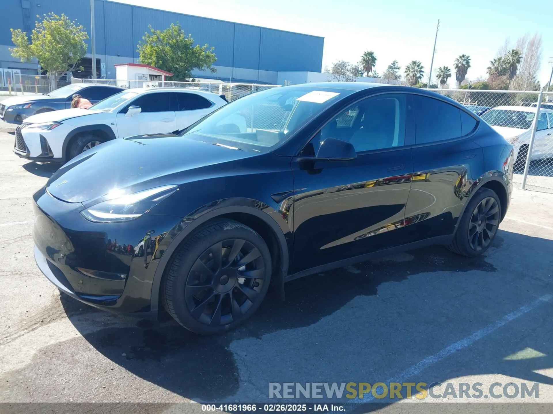 2 Photograph of a damaged car 7SAYGDEEXRF086655 TESLA MODEL Y 2024