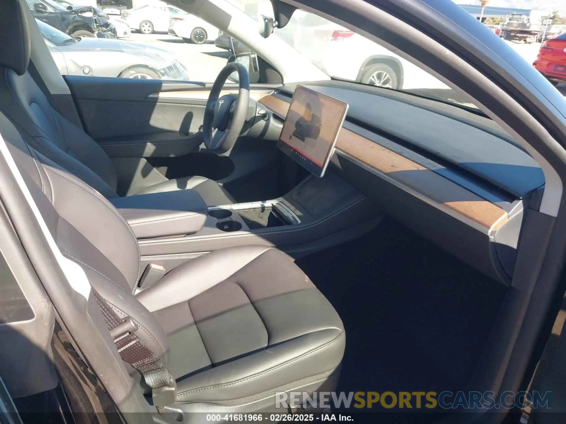 5 Photograph of a damaged car 7SAYGDEEXRF086655 TESLA MODEL Y 2024