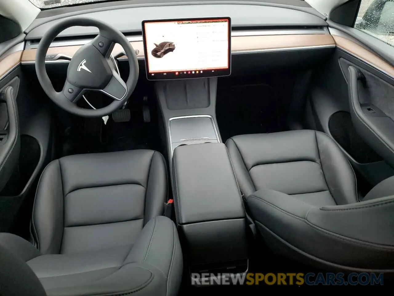 8 Photograph of a damaged car 7SAYGDEEXRF149334 TESLA MODEL Y 2024