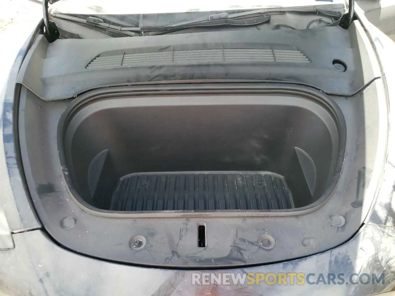 11 Photograph of a damaged car 7SAYGDEF0RF022083 TESLA MODEL Y 2024