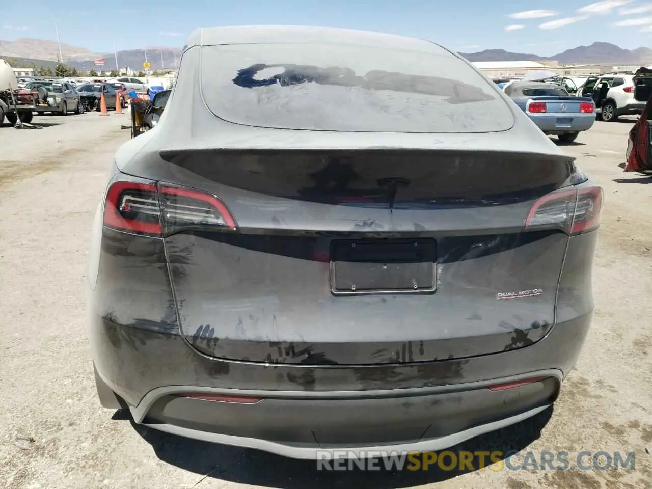 6 Photograph of a damaged car 7SAYGDEF0RF022083 TESLA MODEL Y 2024