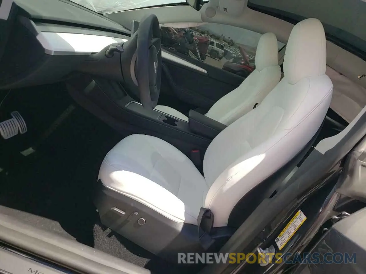 7 Photograph of a damaged car 7SAYGDEF0RF022083 TESLA MODEL Y 2024