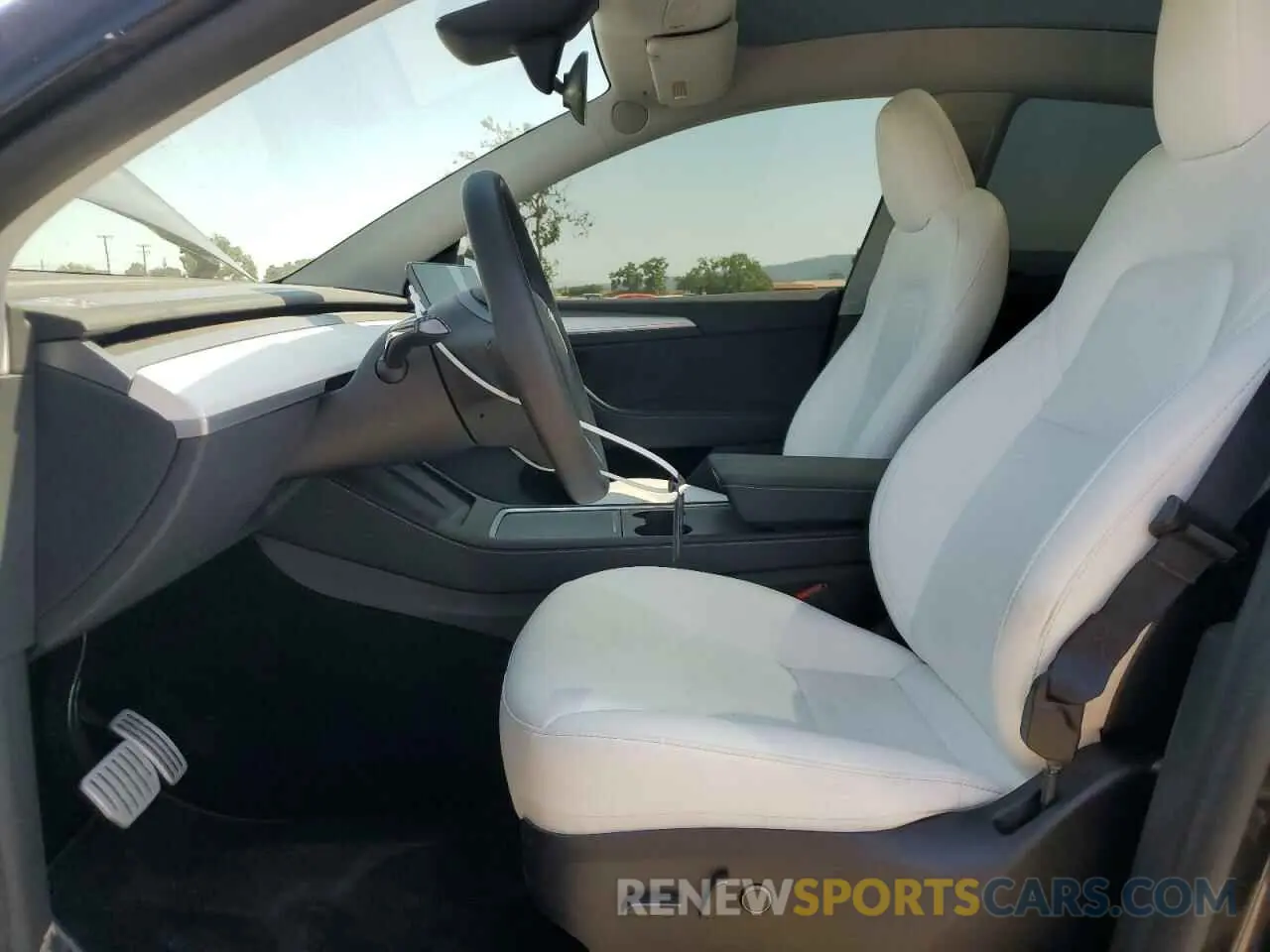 7 Photograph of a damaged car 7SAYGDEF0RF024089 TESLA MODEL Y 2024