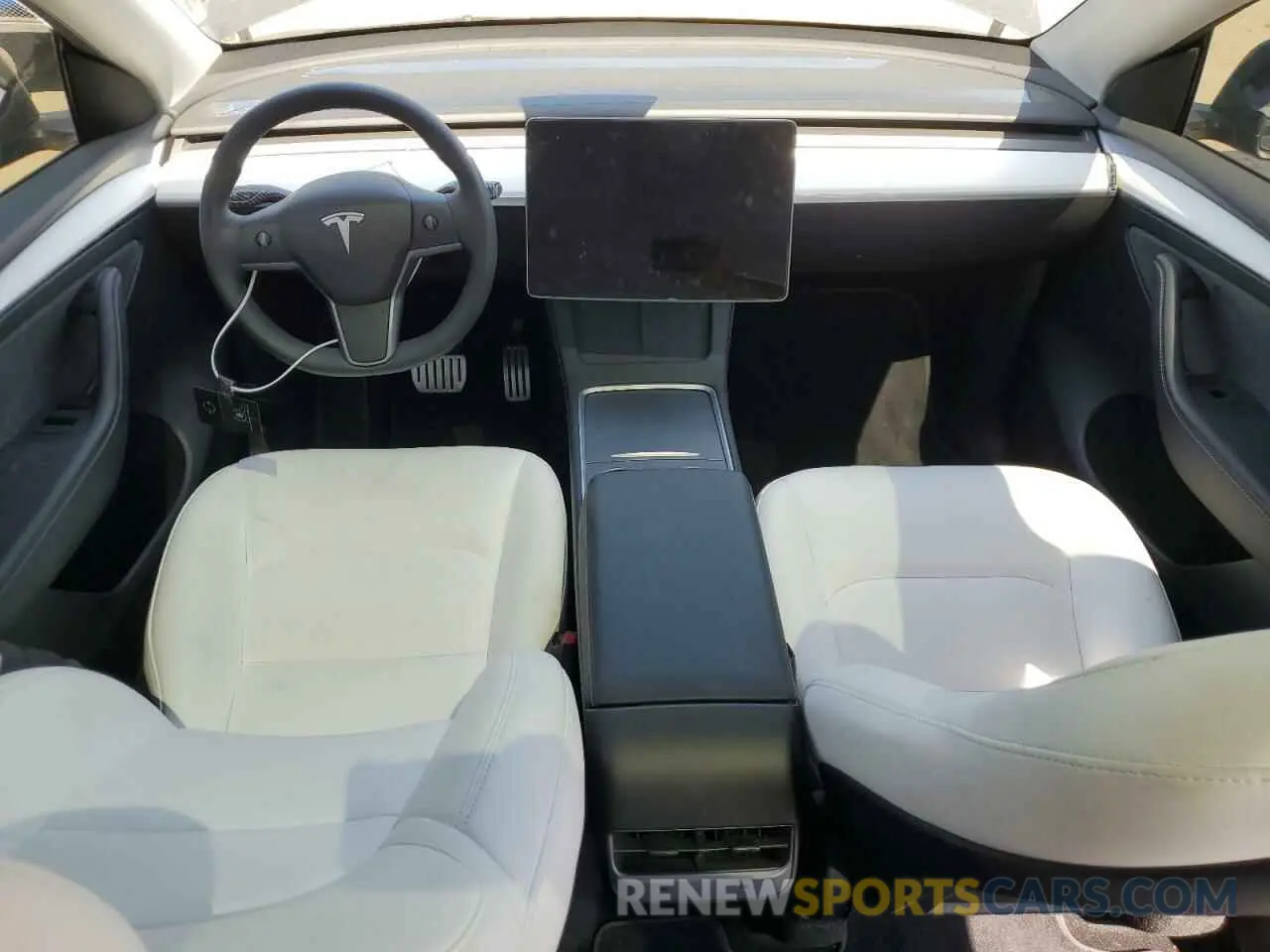 8 Photograph of a damaged car 7SAYGDEF0RF024089 TESLA MODEL Y 2024
